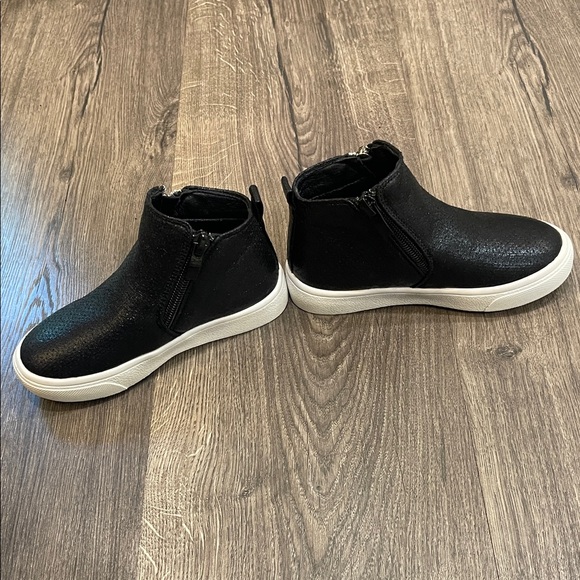 Stylish Black Kids Shoes with Zipper - Picture 5 of 5